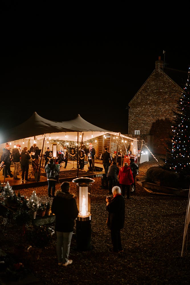 Bunny Hill, Christmas 2022 @bunnyhillweddings, Photos by @gabrielasphotographyandfilm